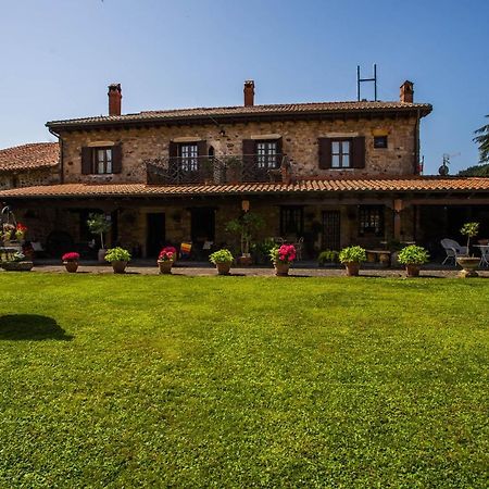 Posada Real La Montanesa Corrales De Buelna Екстер'єр фото